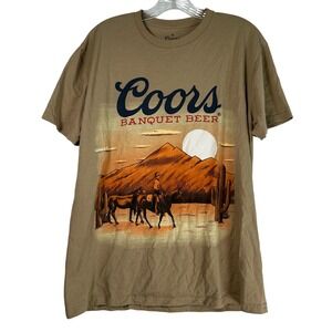 Coors Banquet Beer Mens Graphic T-Shirt Tan Desert Cowboy Western Size M Bison